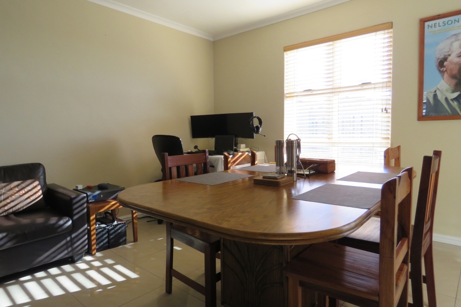 To Let 2 Bedroom Property for Rent in Century City Western Cape